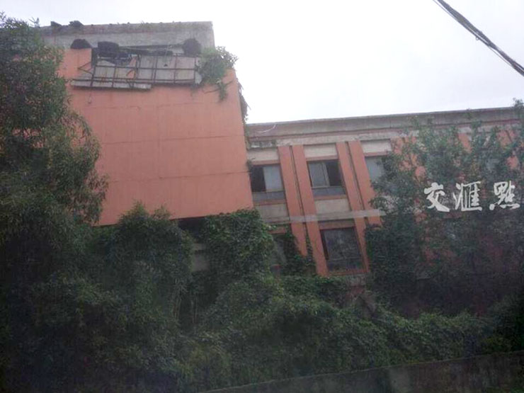 南京棲霞幕府東路一會所塌方