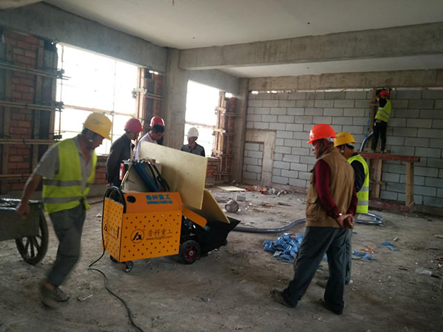 二次構(gòu)造柱泵現(xiàn)場(chǎng)施工