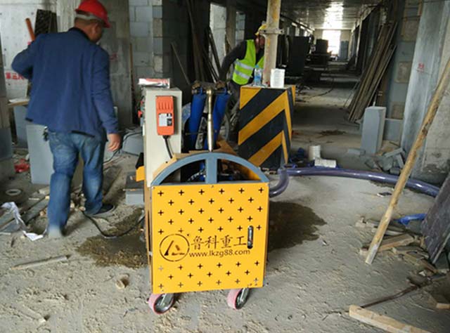 &nbsp;二次構(gòu)造柱液壓澆灌泵